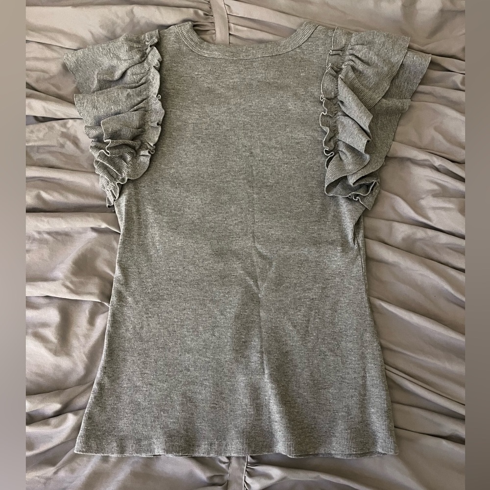 Gray Ruffle Sleeve Ribbed Tee - Picture 2 of 3